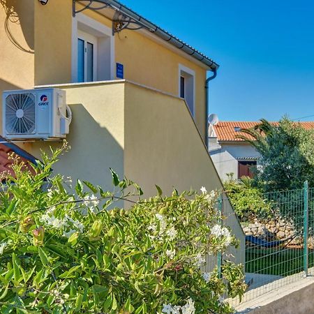 Apartment Tena Велі-Лошинь Екстер'єр фото