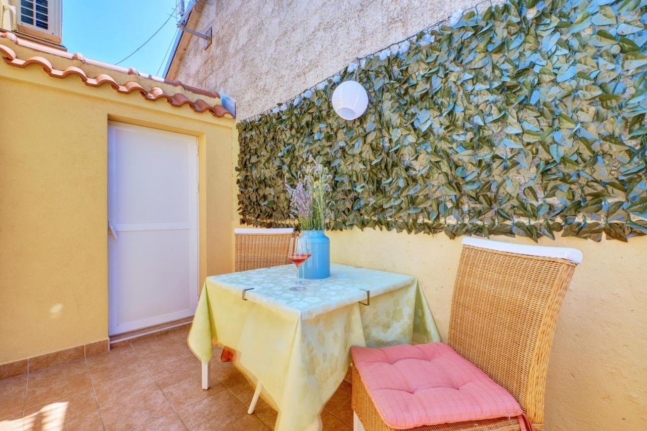 Apartment Tena Велі-Лошинь Екстер'єр фото