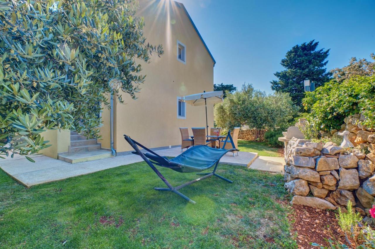 Apartment Tena Велі-Лошинь Екстер'єр фото