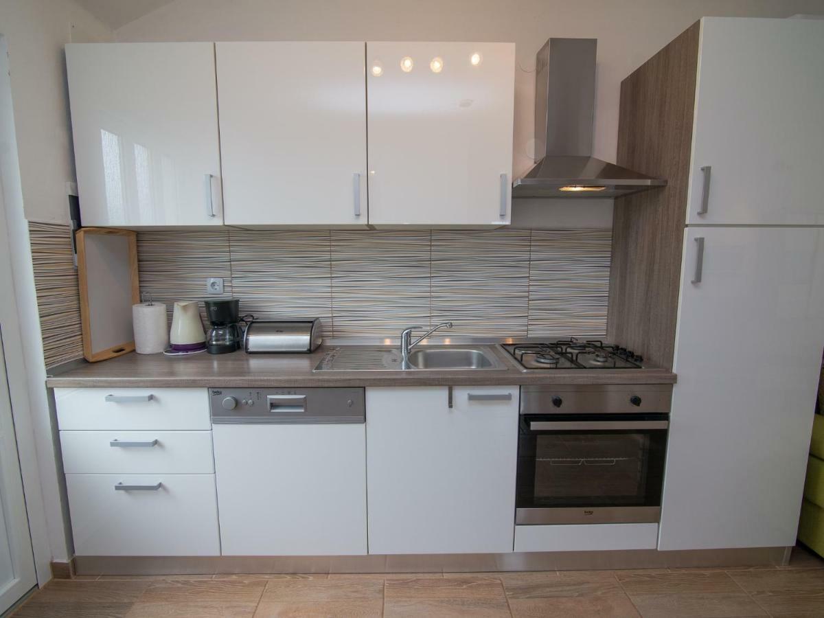 Apartment Tena Велі-Лошинь Екстер'єр фото